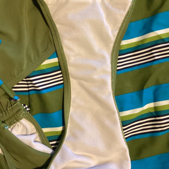 Long Tall Sally Women's 2 Piece Green Striped Swimsuit Size 12 Vacation Holiday - Picture 9 of 11